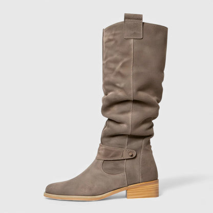 Botas elegantes de ante
