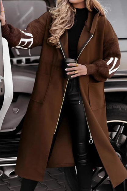 Esencial – Chaqueta de Punto con Capucha